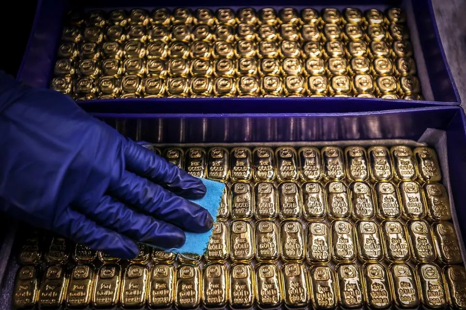 como comprar oro para invertir
